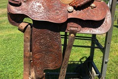 Selling: Carter Cutter by LongHorn Saddle 15"