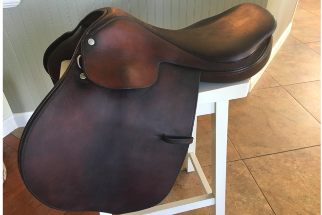 Close Contact Whitman Hunter Jumper Saddle 16.5"