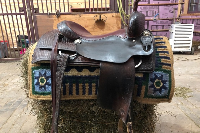 ML Leddys Cutter Saddle 17"