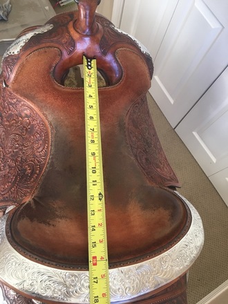 Bobs Show Saddle 16"
