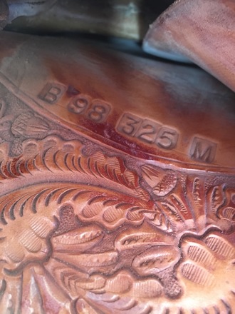 Bobs Show Saddle 16"