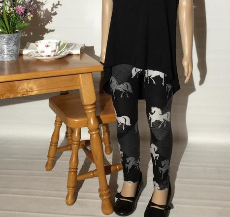 NEW Girl's Western Horse Printed Leggings Pants -Small 