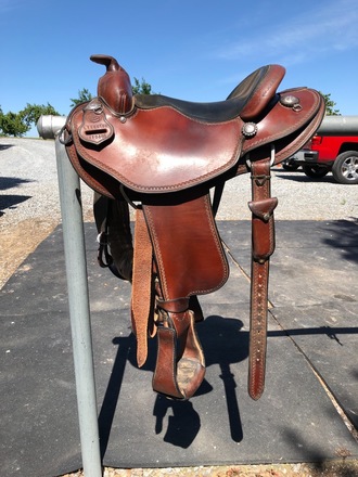 Dave Genedek Custom Trail Saddle 15"