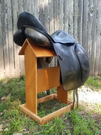 Barnsby Dressage Saddle 17.5"