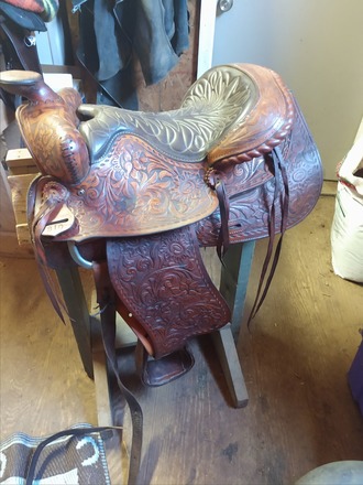 Big Horn Saddle 15"