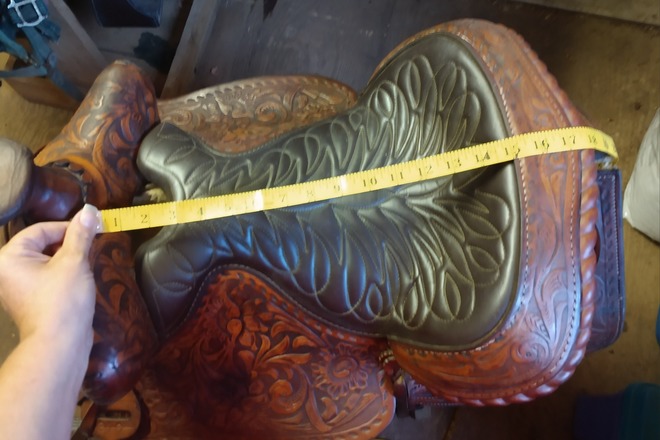 Big Horn Saddle 15"