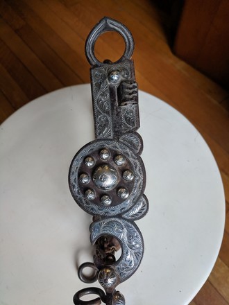 Unique Les Vogt Silver show bit. 