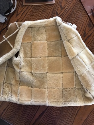 Vintage women’s sheepskin vest - Size Medium