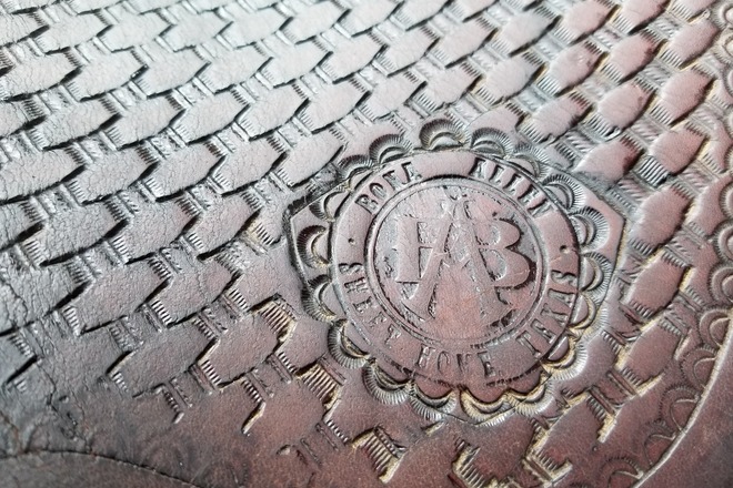 Bona Allen Saddle 16" 